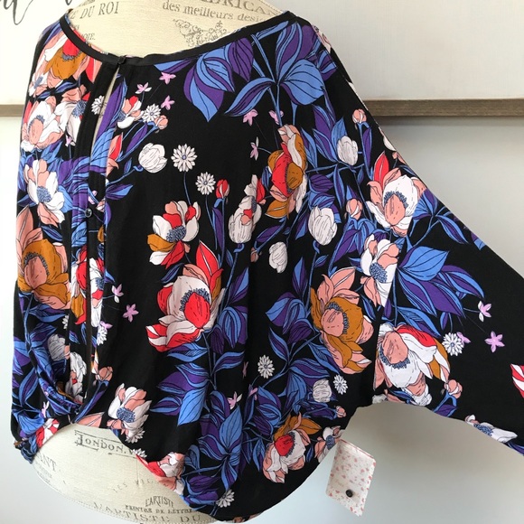 NWT Free People Keepin’ On Printed Top C1 - Picture 4 of 8